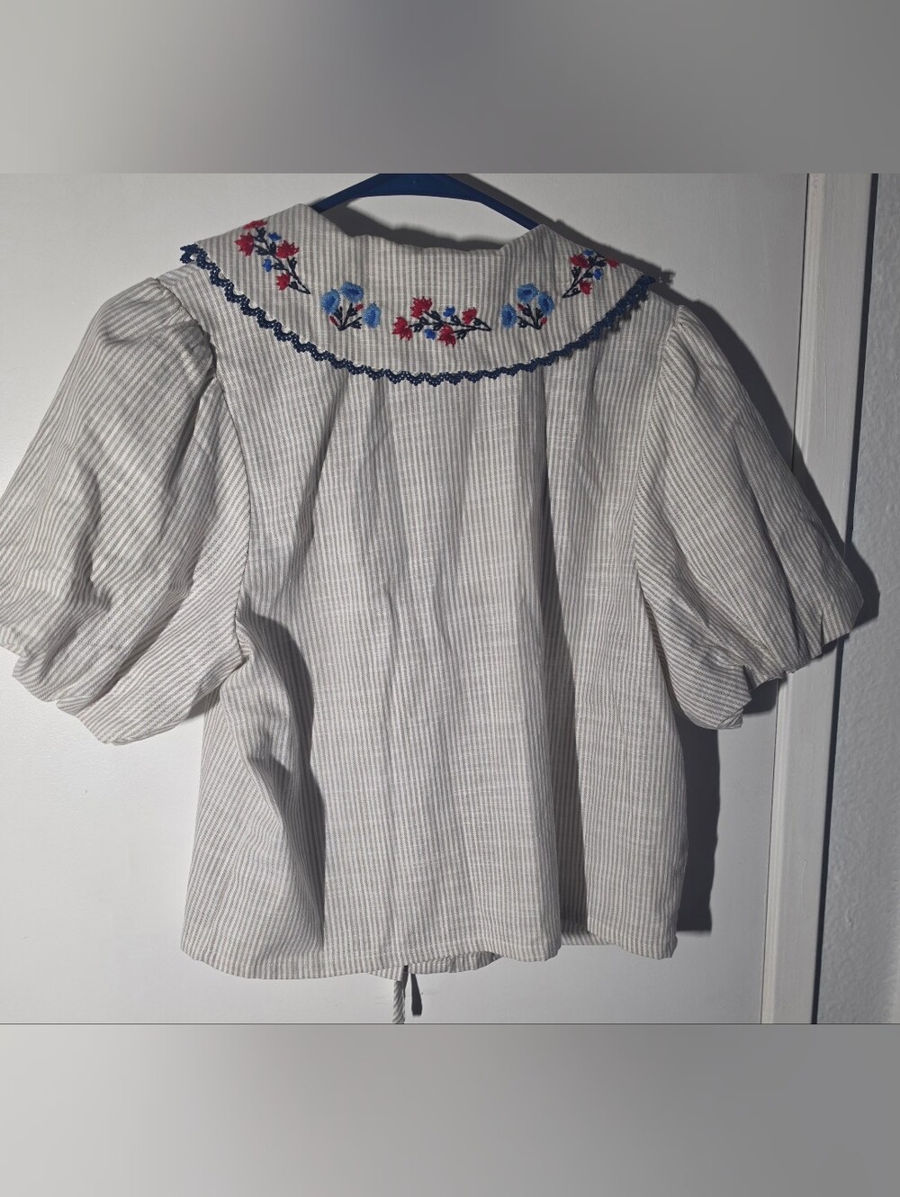 Caroline Constas Embroidered Cream Blouse with Navy Trim - Picture 3 of 6